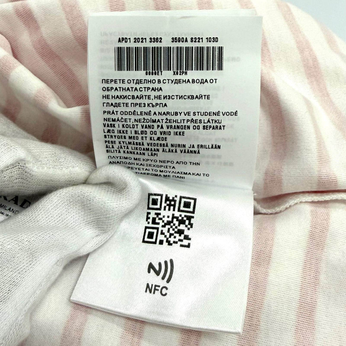 プラダ コットンTシャツ