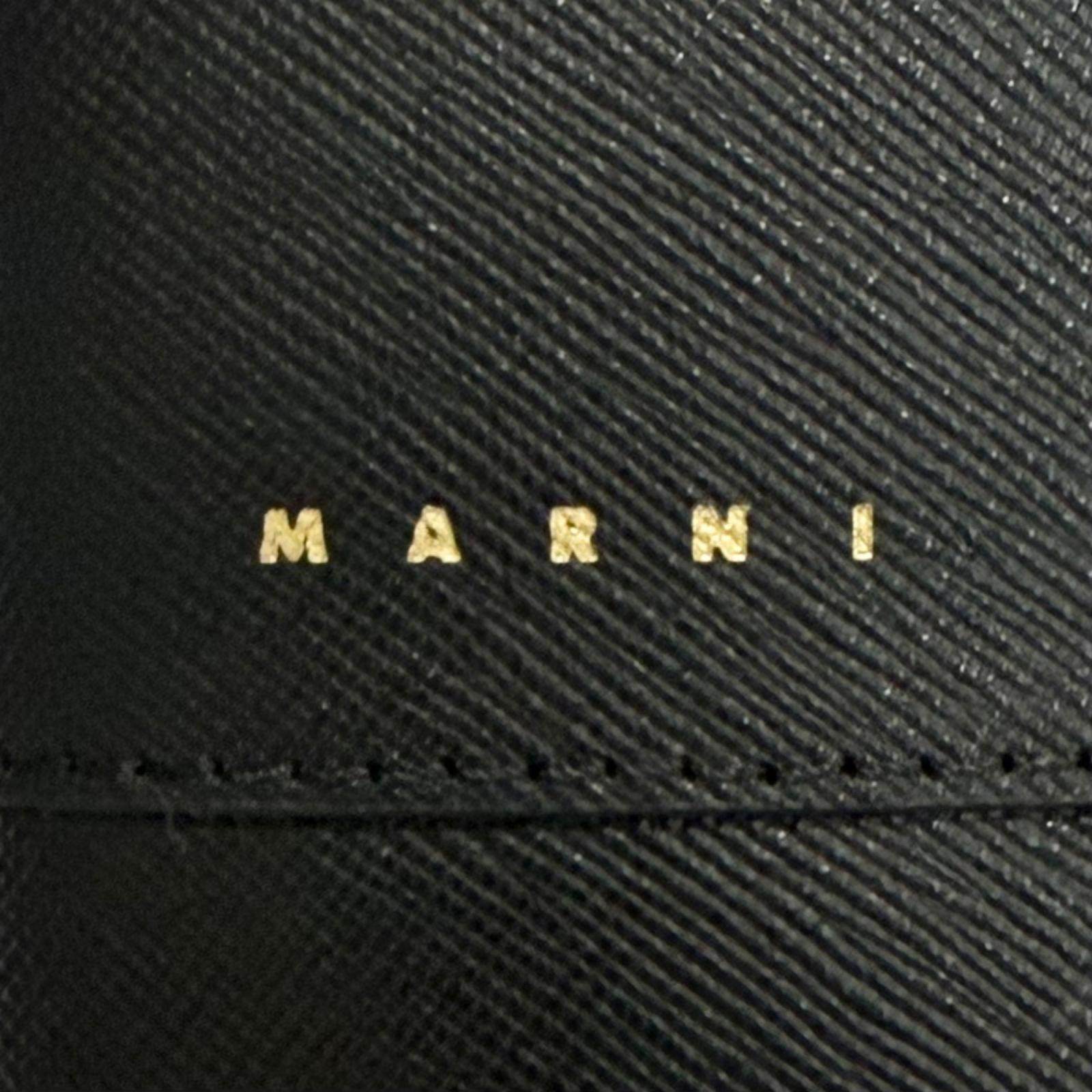 マルニ サフィアーノレザー 二つ折り財布