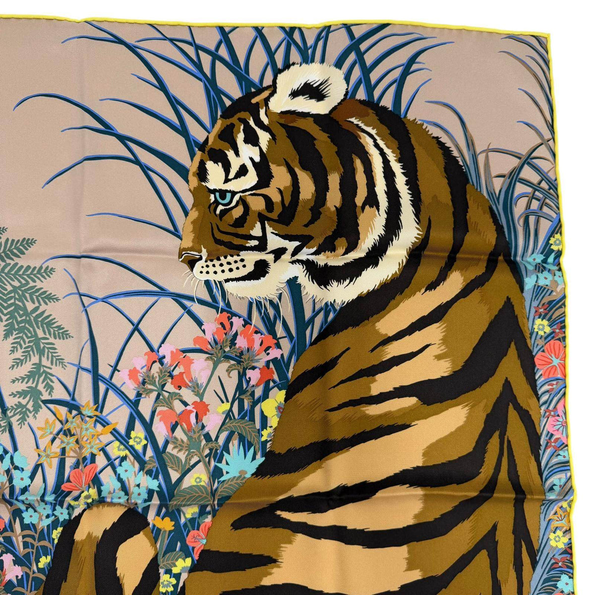 エルメス Tiger Tiger シルクスカーフ