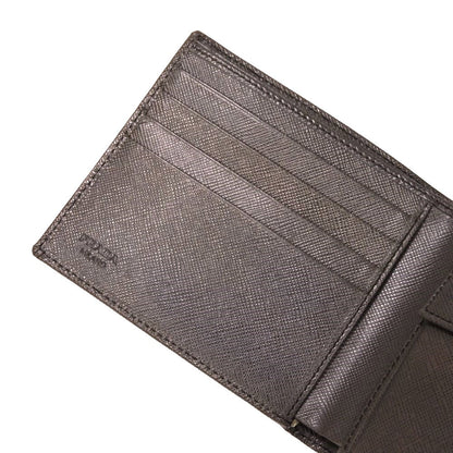 プラダ サフィアーノ 二つ折り財布
