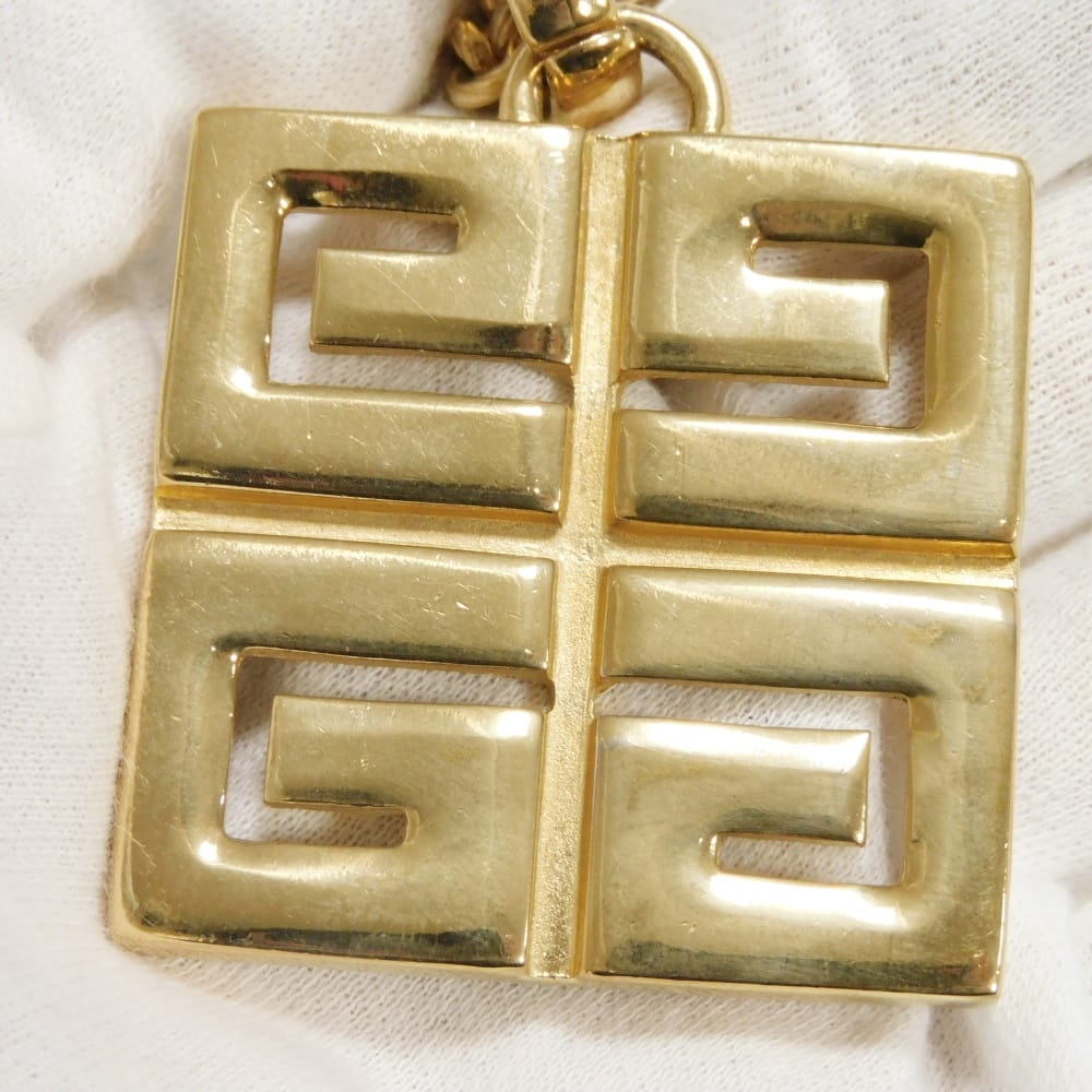ジバンシィ デカロゴ ロングネックレス