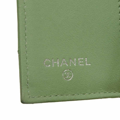 シャネル クラシック スモール フラップ ウォレット 三つ折り財布