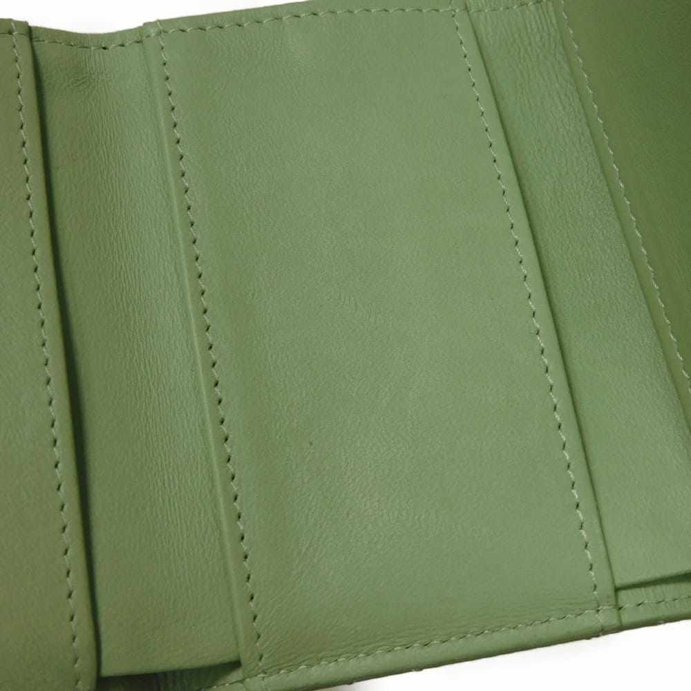 シャネル クラシック スモール フラップ ウォレット 三つ折り財布