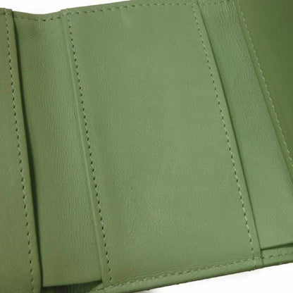 シャネル クラシック スモール フラップ ウォレット 三つ折り財布