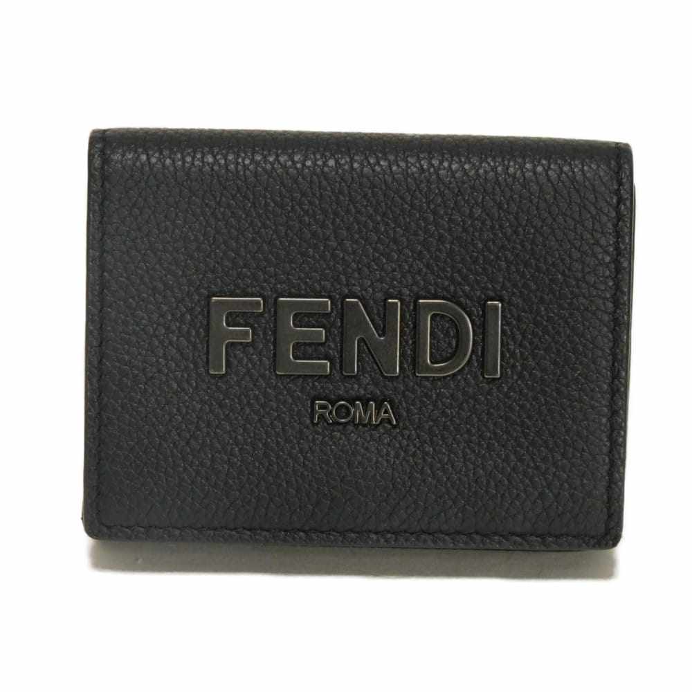 フェンディ コンパクトウォレット 三つ折り財布 グレインカーフレザー