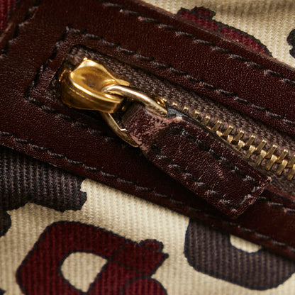 グッチ シグネチャーレザーショルダーバッグ