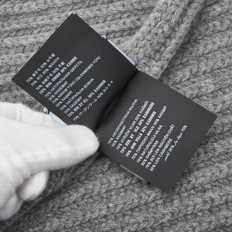 プラダ ロゴ カシミア バージン ウール スカーフ