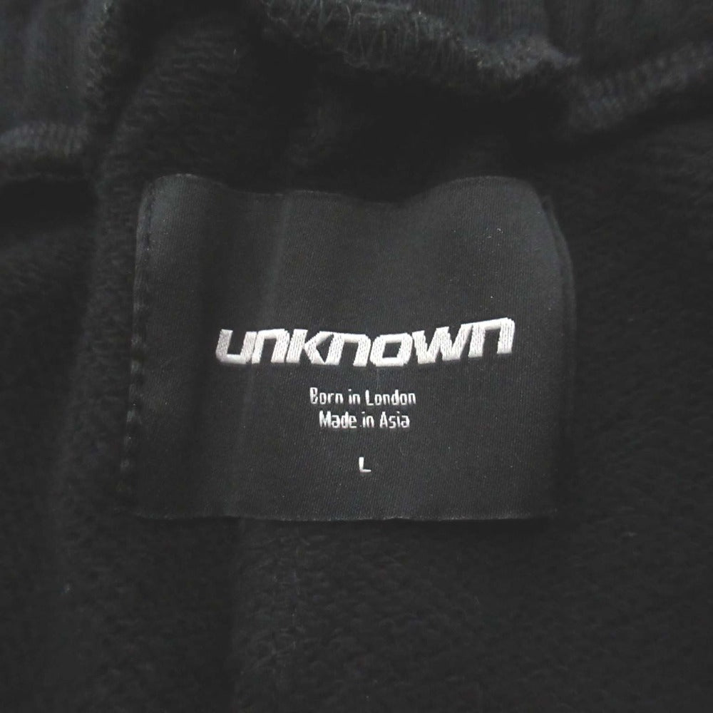 UNKNOWN LONDON Cross Rhinestone ショートパンツ
