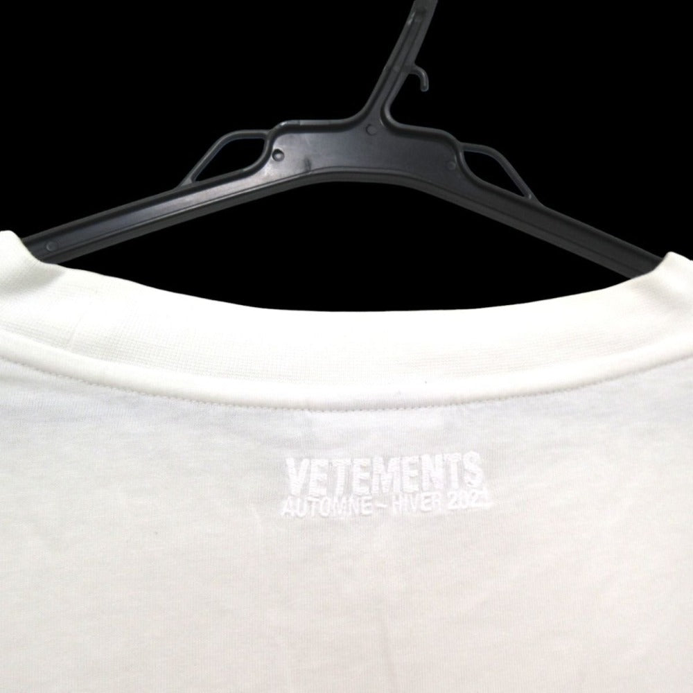 VETEMENTS ロゴプリント コットンTシャツ