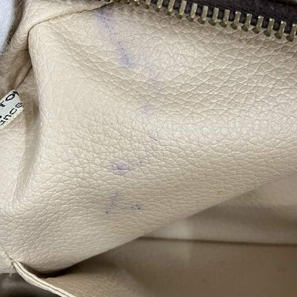 ルイ・ヴィトン トルース トワレ 28 モノグラム クラッチバッグ