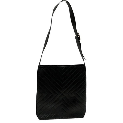 サルヴァトーレ・フェラガモ レザーショルダーバッグ