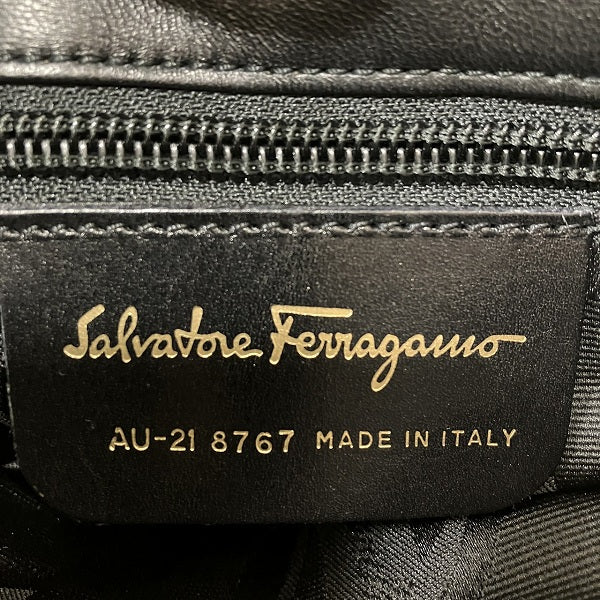 サルヴァトーレ・フェラガモ レザーショルダーバッグ