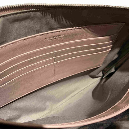 ボッテガ・ヴェネタイントレチャートレザークラッチバッグ