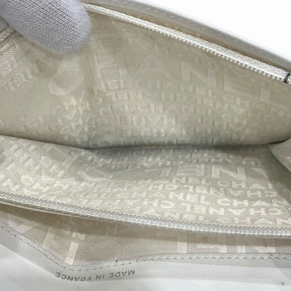 シャネル アイコンライン 二つ折り財布