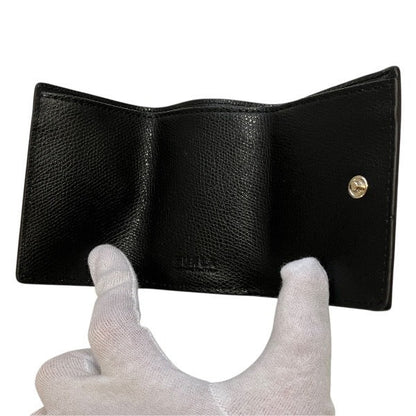フルラ レザー三つ折り財布