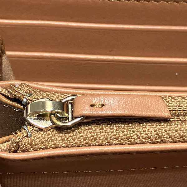 シャネル 19 ラムスキン ロングウォレット