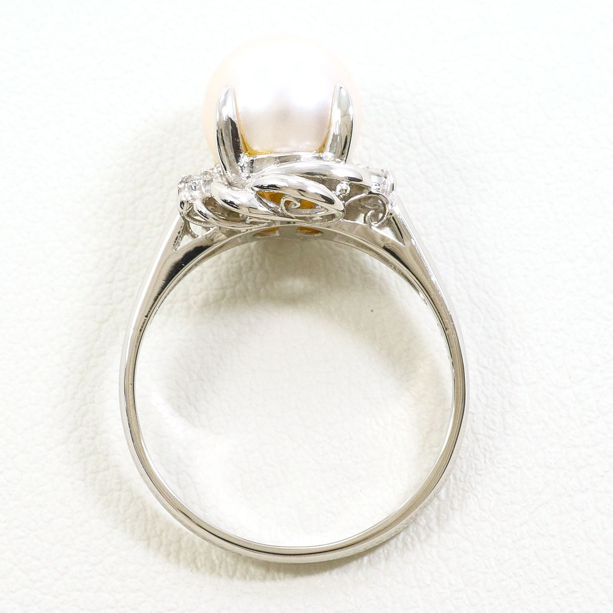 PT900プラチナパールダイヤリング