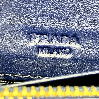 プラダ ナイロンキルティング 長財布