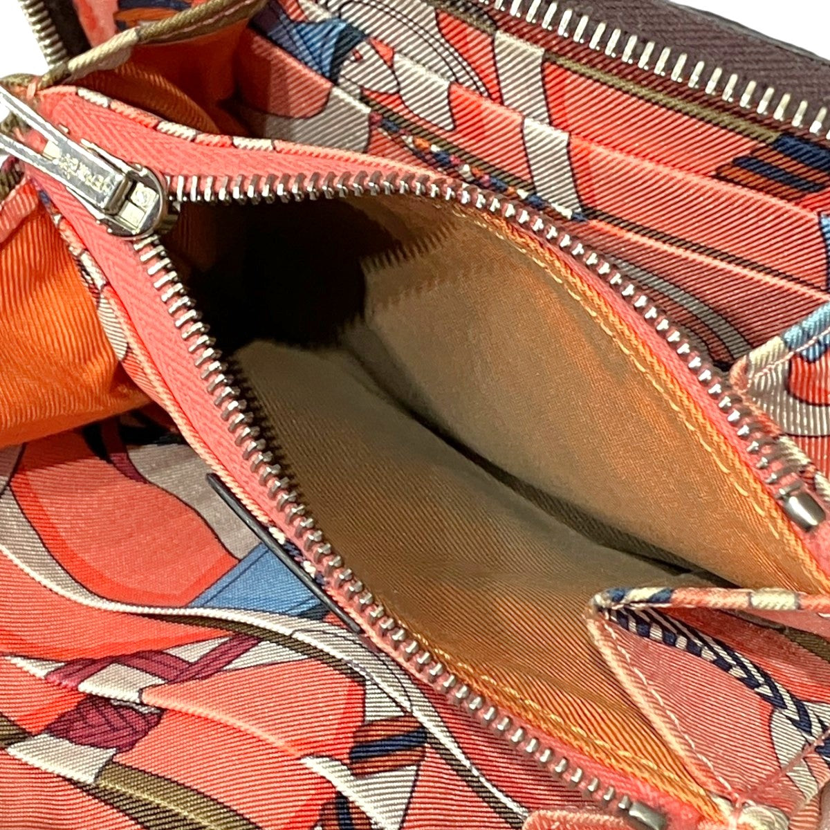 エルメス ヴォーエプソン 二つ折り財布