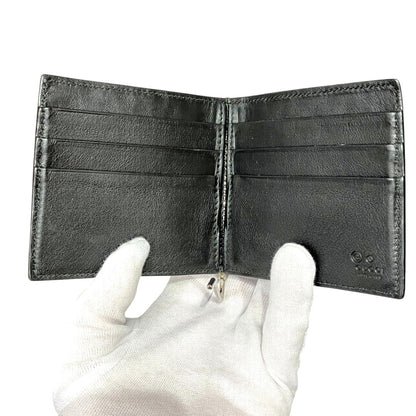 グッチ GGエンボス レザー財布