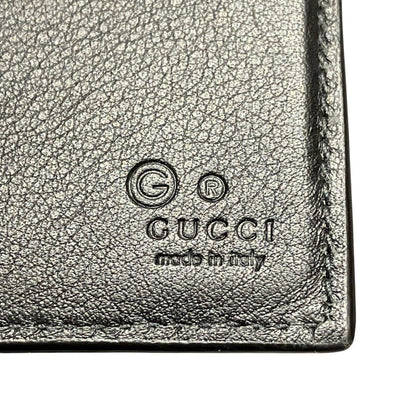 グッチ GGエンボス レザー二つ折り財布