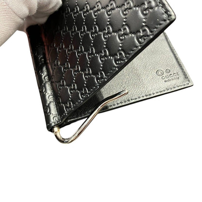 グッチ GGエンボス レザー二つ折り財布