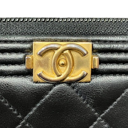シャネル ラムスキン長財布