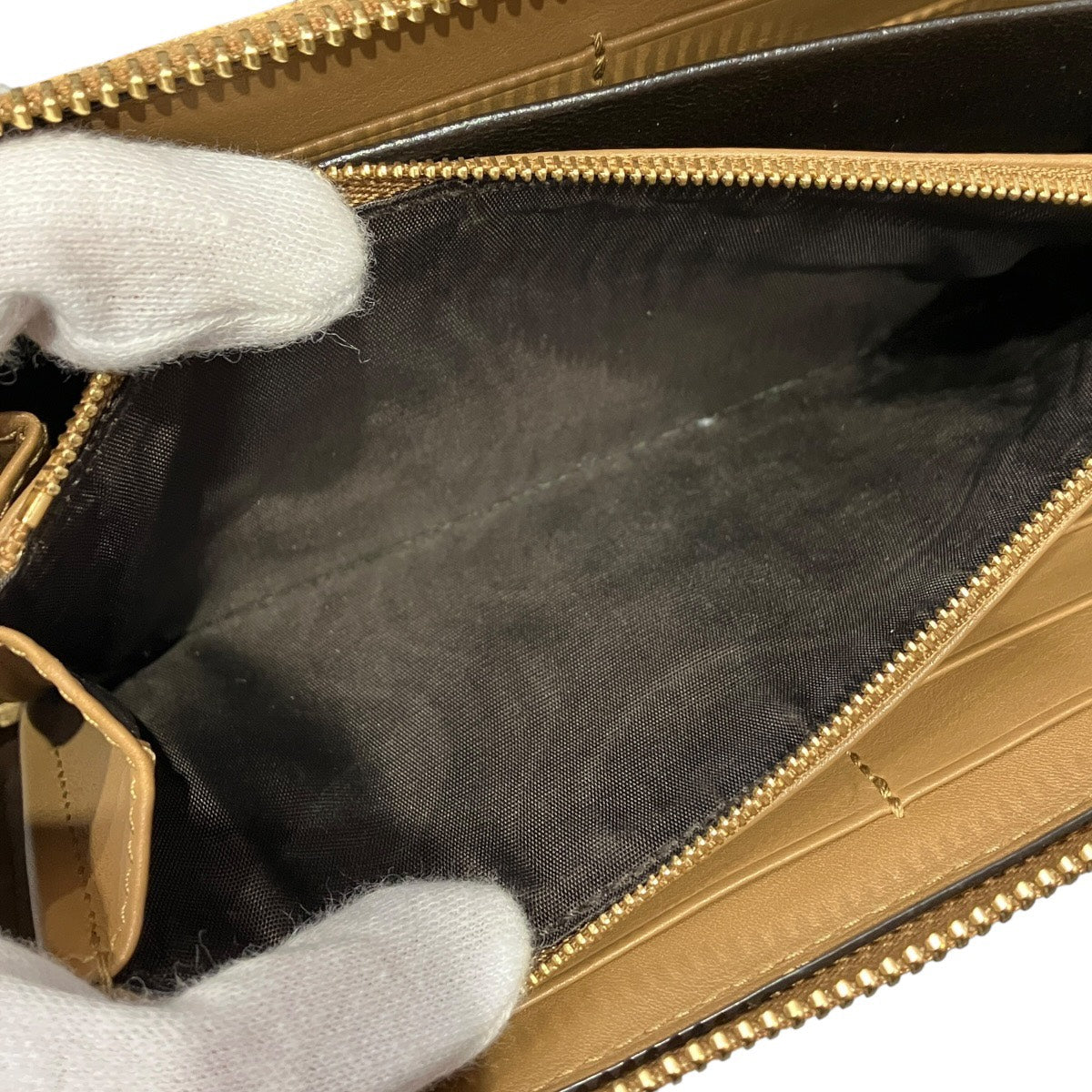 グッチ GGマーモント パイソン 長財布