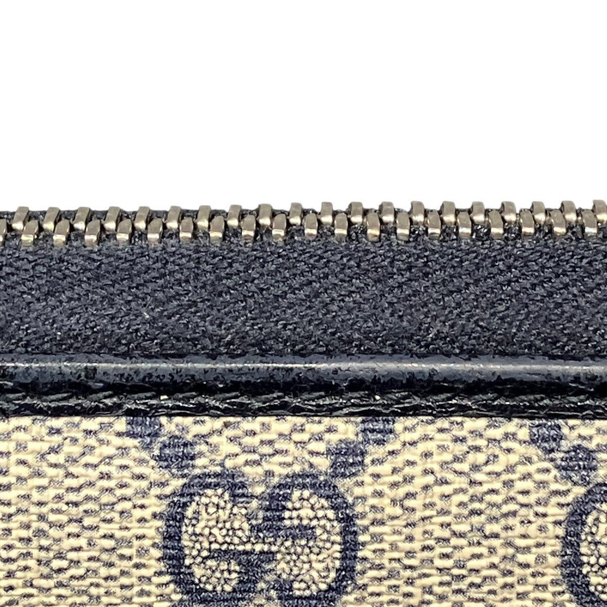 グッチ インターロッキングG GGスプリーム PVC長財布