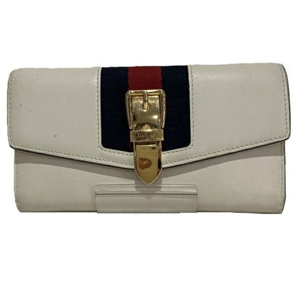 グッチ シルヴィ レザー長財布