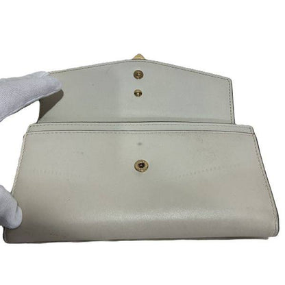 グッチ シルヴィ レザー長財布