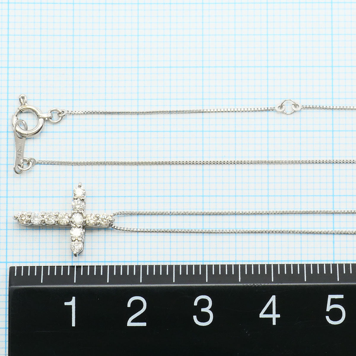 Au750ホワイトゴールド ダイヤモンド クロスネックレス