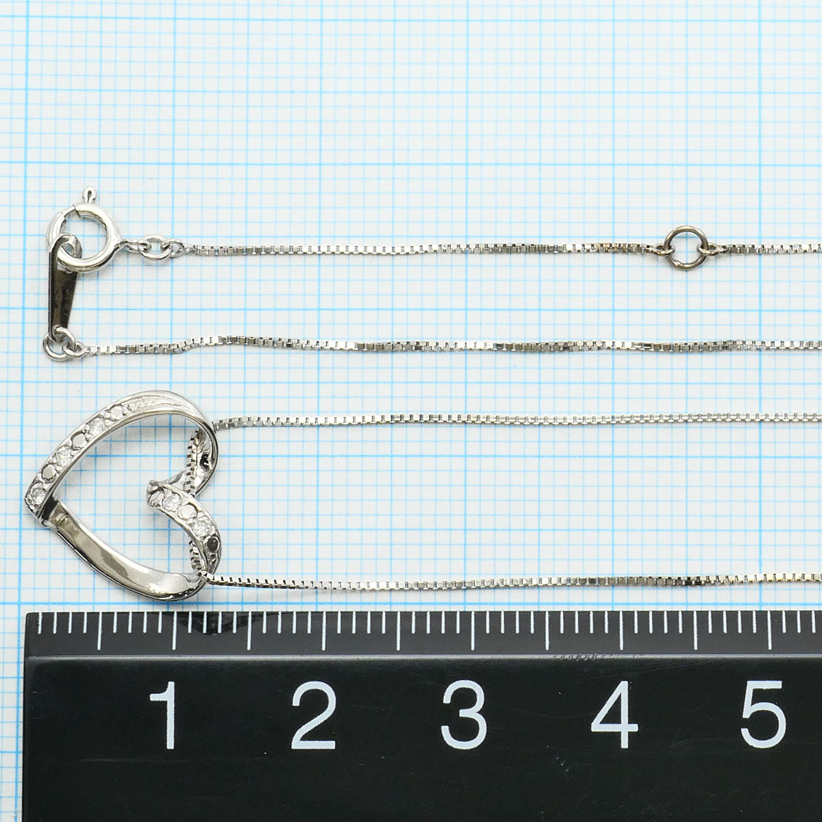K10ホワイトゴールドダイヤモンドネックレス