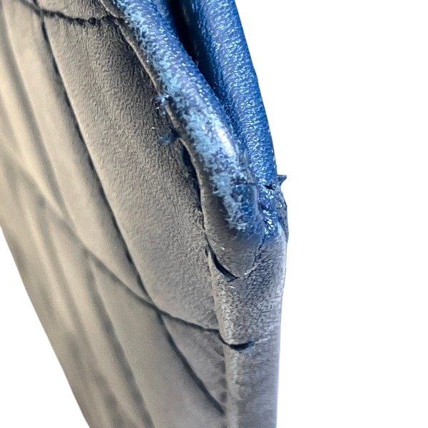 シャネル カンボンライン レザー長財布