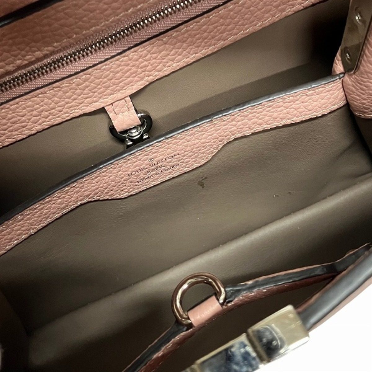 ルイヴィトン カプシーヌBB レザーハンドバッグ