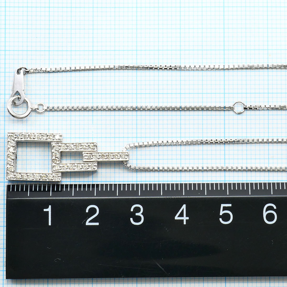 Au750ホワイトゴールドダイヤモンドネックレス