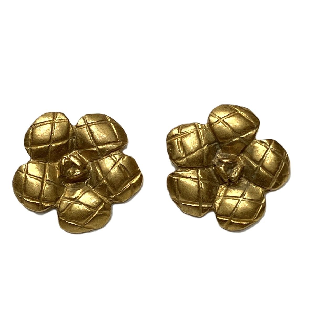 シャネル ピアス