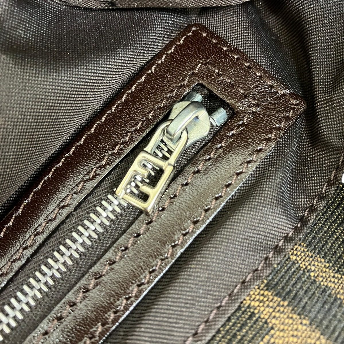 フェンディ ズッカ キャンバス ハンドバッグ