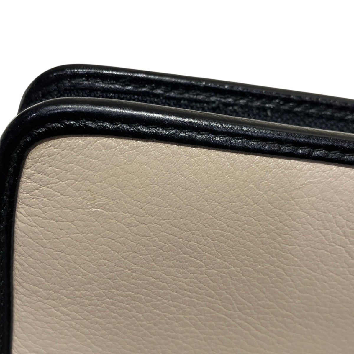 ロエベ レザー長財布