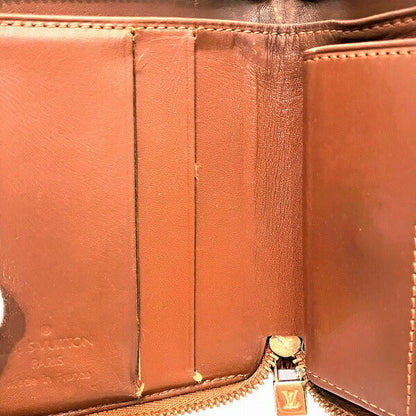 ルイヴィトン ブルーム モノグラムヴェルニ ラウンドファスナー財布