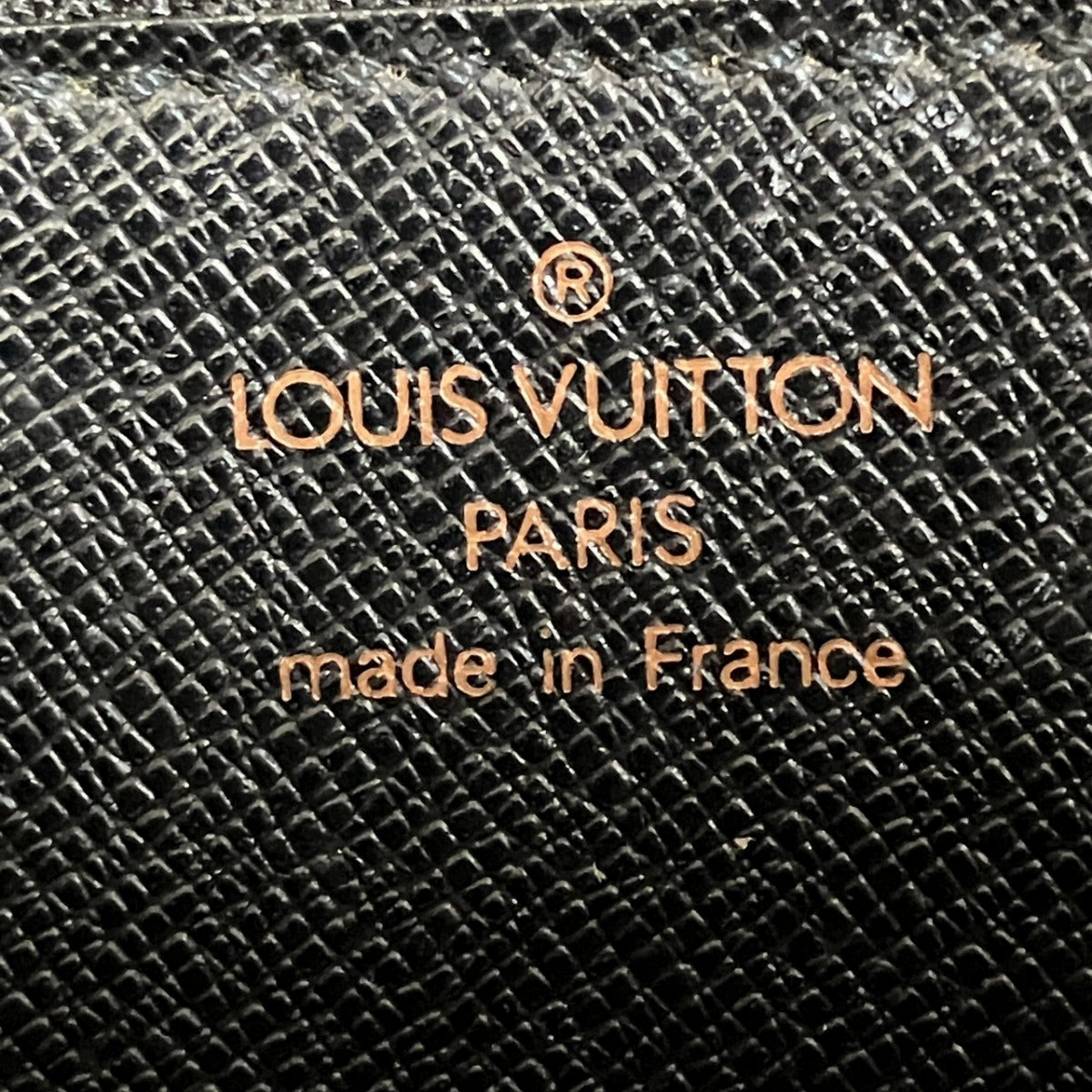 ルイヴィトン ポシェットセキュリテ エピ クラッチバッグ