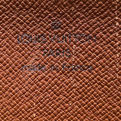 ルイ・ヴィトン セルヴィエット コンセイエ エピ ビジネス バッグ