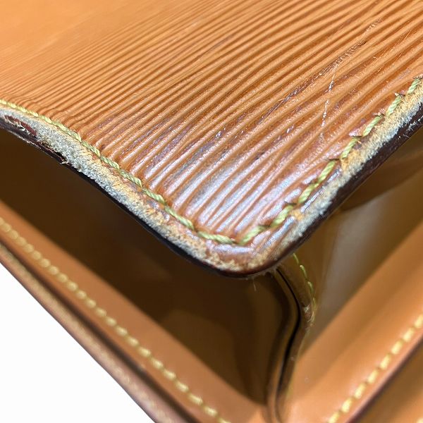 ルイ・ヴィトン セルヴィエット コンセイエ エピ ビジネス バッグ