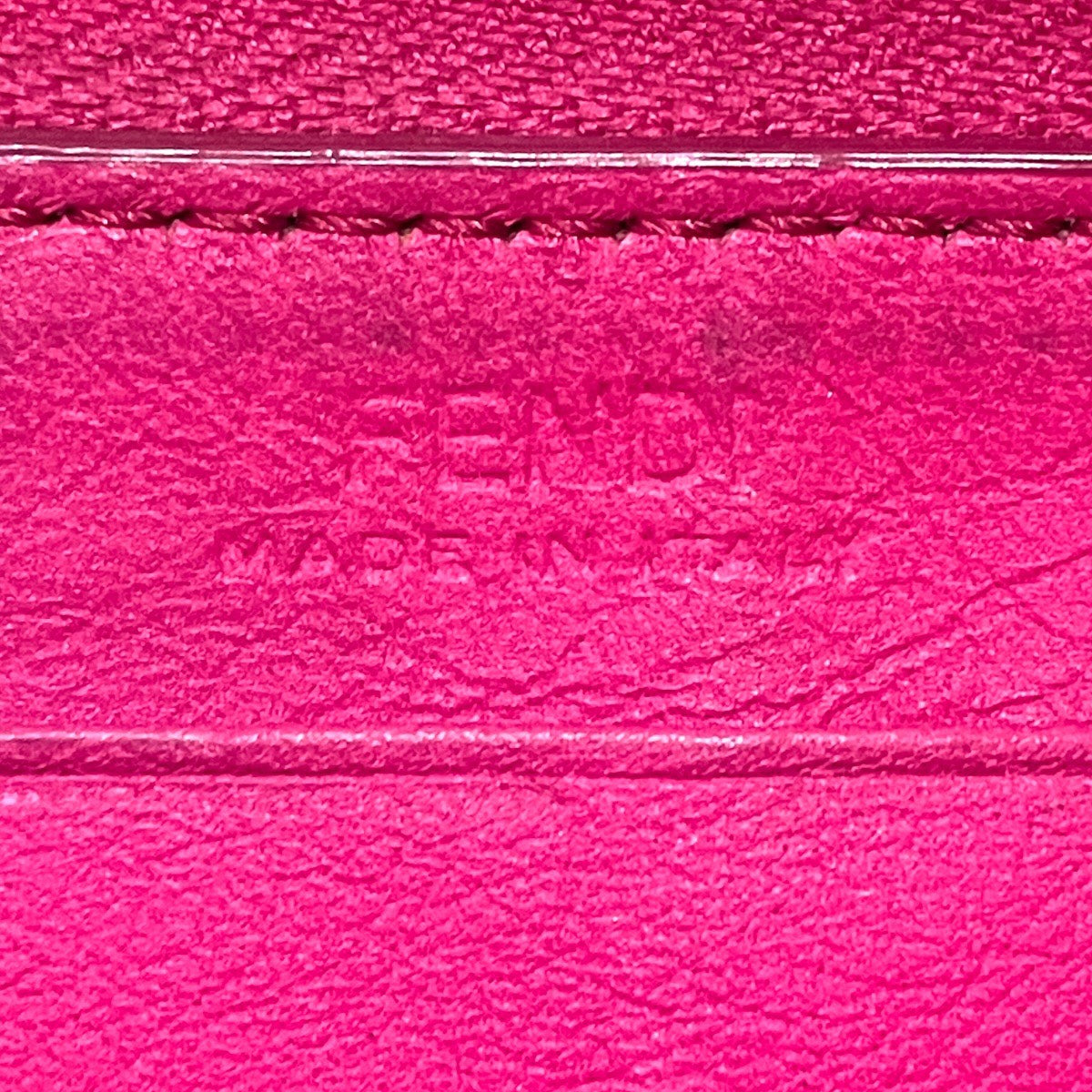 フェンディ レザー長財布