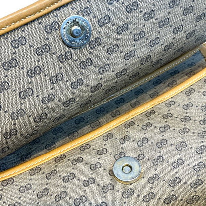 グッチ レザーショルダーバッグ