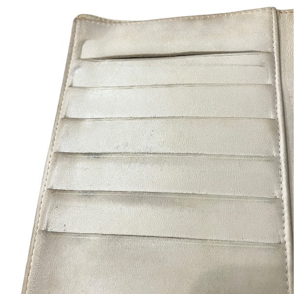 シャネル レザー二つ折り財布