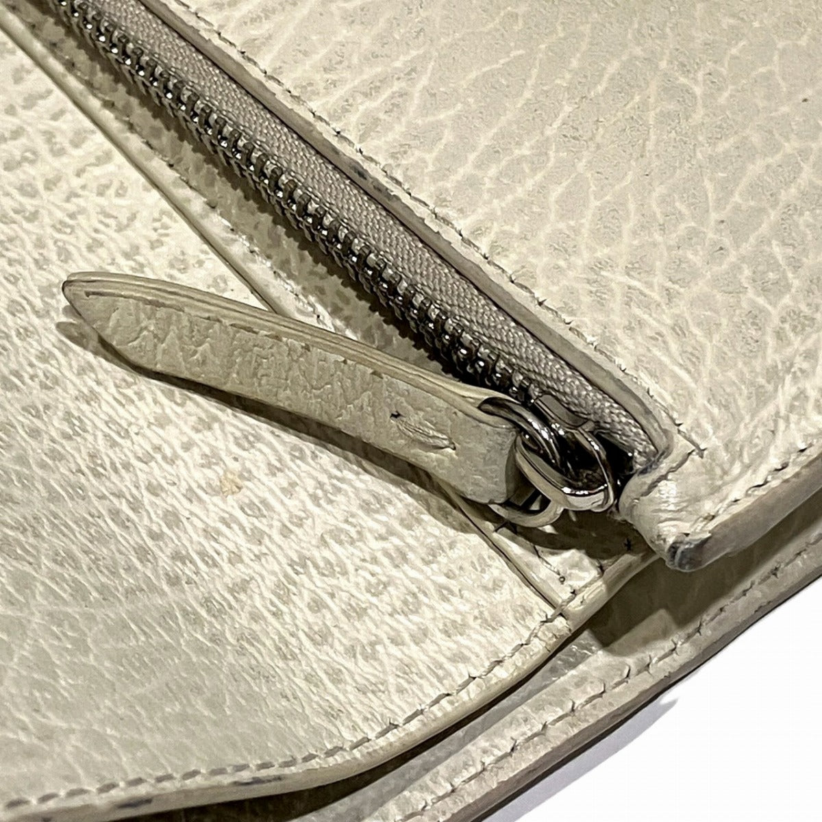 メゾンマルジェラ ZIP COMPACT TRI FOLD WALLET レザー財布