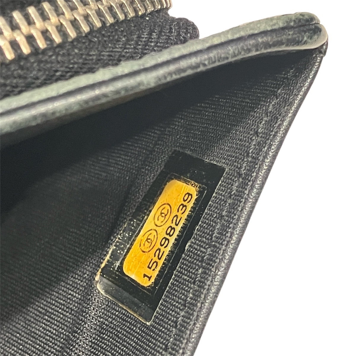 シャネル ココマーク レザー二つ折り財布