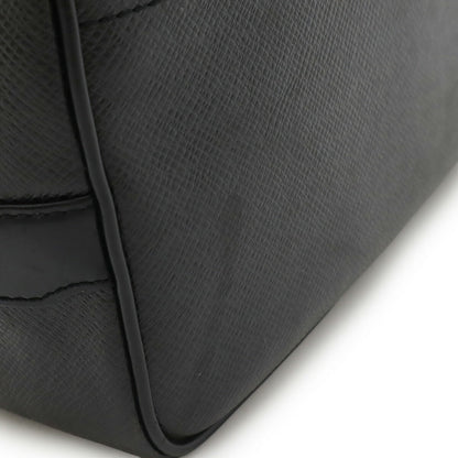 ルイヴィトン Taiga Clutch Bag
