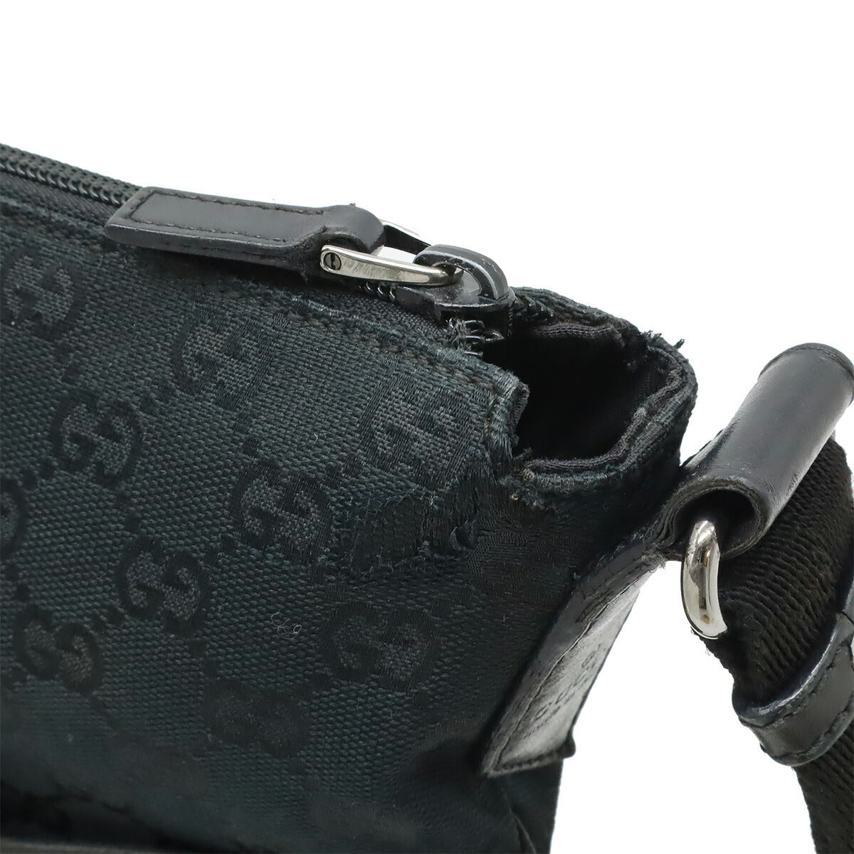 グッチ GGキャンバス レザー ショルダーバッグ